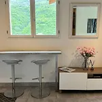 Apartmán Light Spacious, Recently Refurbished Near To *